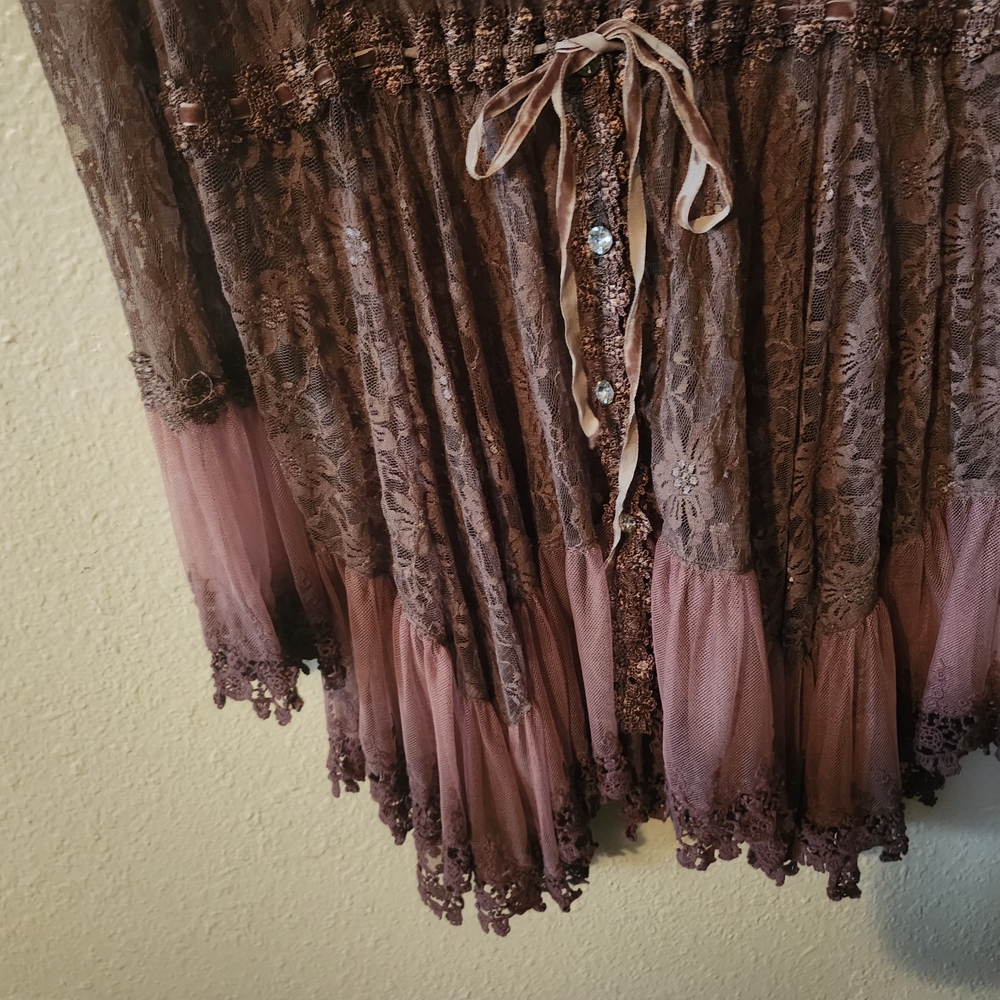 Adore Lace Top - Brown and Pink - Picture 2 of 7